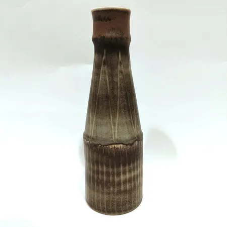 Vas, Rörstrand, Atelje, Carl-Harry Stålhane, höjd 25cm, bredd 8cm, signerad Vikt: 0 g