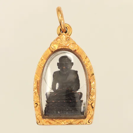 Hänge Buddha, Luang Pha Pen, längd ca 40mm inkl ögla, bredd 22,5mm, plastdetalj, ram i 18K, bruttovikt; 19,1g Vikt: 19,1 g
