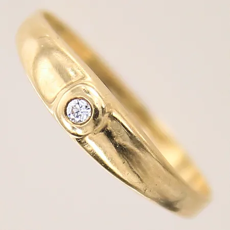 Ring, skev, 14K  Vikt: 0,9 g