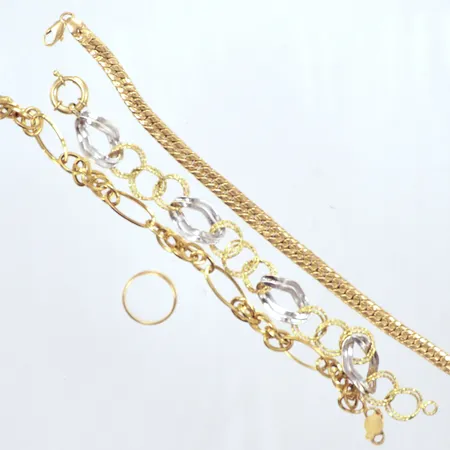 3 armband defekta, 1 ring 18K Vikt: 26,8 g