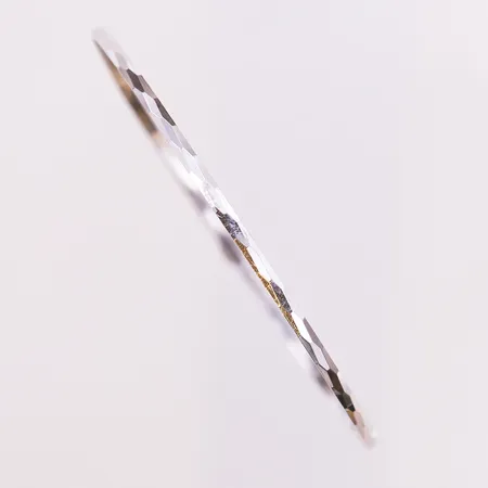 Armring med fasetterad dekor, Ø 64 mm, 18K vitguld  Vikt: 4,8 g