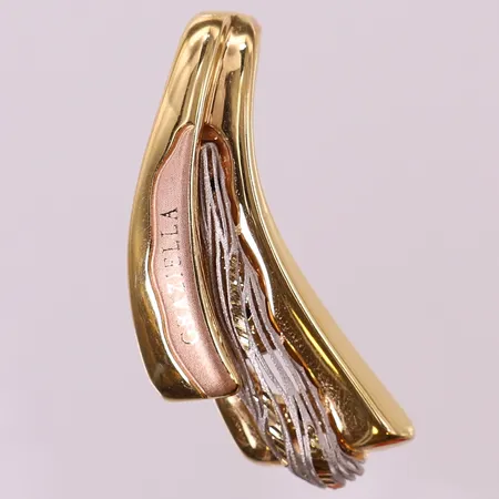 Hänge trefärgad, ca 40,5x15mm, gravyr. 18K  Vikt: 2,8 g
