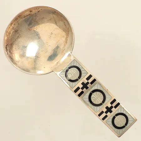 Sked, längd 10cm, emalj, 925/1000 silver Vikt: 35,1 g
