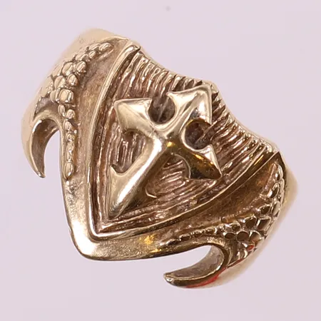 Ring med kors, stl: 20½, bredd 6-18mm, 9K.  Vikt: 12,7 g