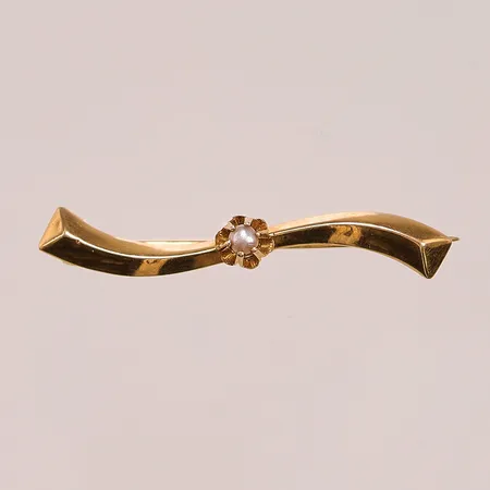 Brosch , 38mm, pärla, bucklor, 18K 1,5g.