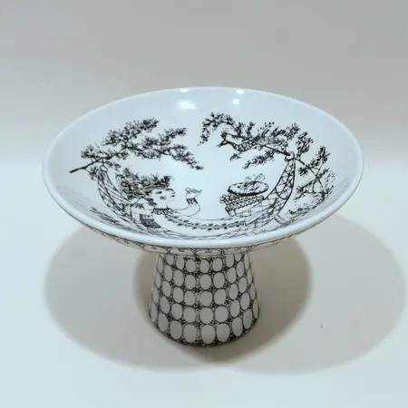 Fat på fot, Praliné, Björn Wiinblad, 3003.408, Nymolle Danmark, höjd 11cm, Ø16,5cm, krackelering i glasyr, lergods Vikt: 0 g