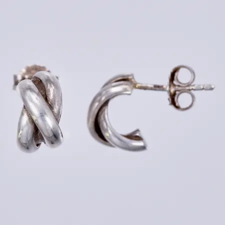 Ett par örhängen, längd ca 1cm, bredd ca 5mm, silver 925/1000 Vikt: 3,3 g