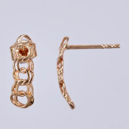 Ett par örhängen Bismarck, längd ca 1,3cm, bredd ca 1mm, ett stopp saknas, 18K  Vikt: 0,9 g