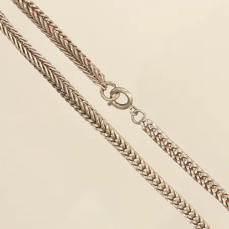 Kedja Rävsvans, längd 42cm, bredd 4mm, skadat lås, 835/1000 silver  Vikt: 27 g