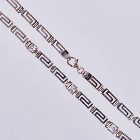 Collier med vita stenar, längd ca 43cm bredd ca 4-5mm, längd ca 925/1000 silver Vikt: 13,7 g