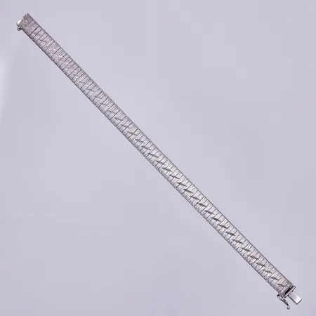 Armband, längd ca 19cm, bredd ca 8mm, silver 830/1000 Vikt: 19,2 g