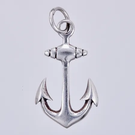 Hänge längd ca 4cm, bredd ca 21mm, 925/1000 silver Vikt: 5,9 g
