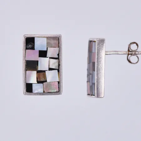 Ett par örhängen, längd: ca 15mm, bredd: ca 5mm, 925/1000 silver Vikt: 3 g