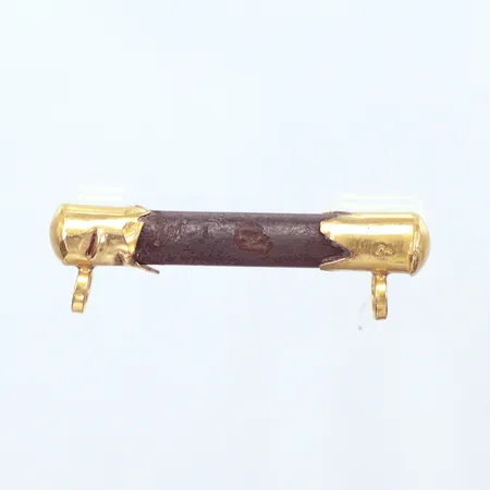 Hänge, längd 10,3mm, bredd 34,1mm, defekt fäste på annan metall, 18K  Vikt: 5,3 g