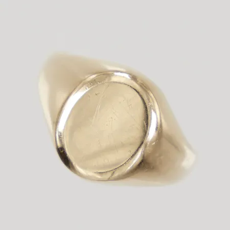 Klackring, stl 14¾, bredd 2,4-11,4mm, Svedbom & Co AB, 18K Vikt: 3,1 g