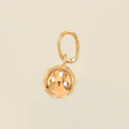 Hänge, längd 11mm inklusive ögla, bredd 5mm, 18K  Vikt: 0,2 g