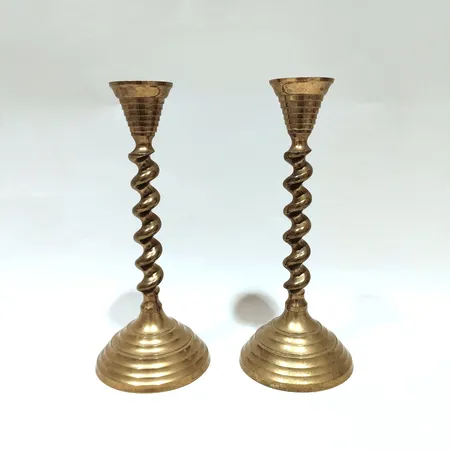 Ett par ljusstakar, mässing, längd 20cm, Ø8,5cm, stearinrester,  Vikt: 0 g
