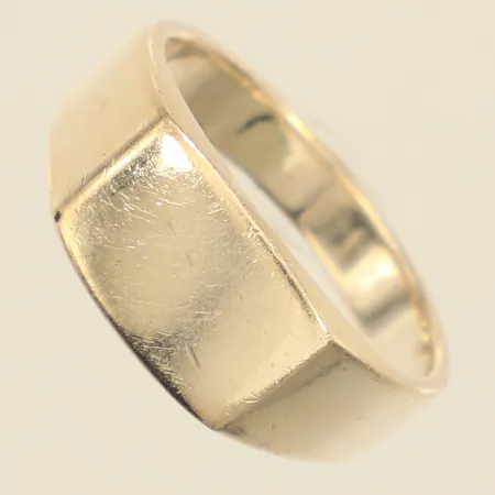 Klackring, stl 17½, bredd 8,2mm, 925/100 silver  Vikt: 4,6 g
