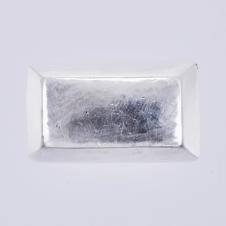 Tacka, längd ca 2,5cm, bredd ca 15mm, KMW, mindre repor, silver 999/1000 Vikt: 31 g