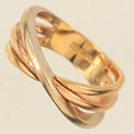 Ring, stl 18, bredd 5,5-8,7mm, trefärgad, GHA, 18K  Vikt: 5,7 g