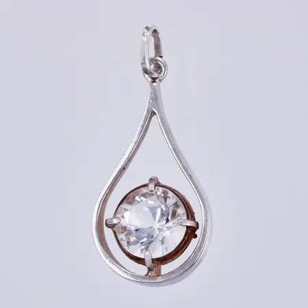 Hänge med vit sten, längd: ca 30mm, bredd: ca 2-15mm, 830/1000 silver Vikt: 2,8 g