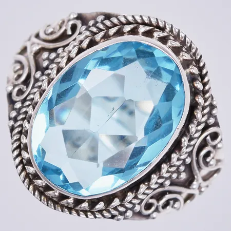 Ring med sten, stl: 17 0, bredd ca 2-18mm, silver Vikt: 5 g