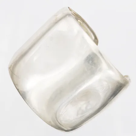 Armband, stelt, Efva Attling, Moonwalk Cuff, Ø65mm, bredd: 57mm,  böljande struktur, signerad, bruksslitage, 925/1000 silver.  Vikt: 74,2 g
