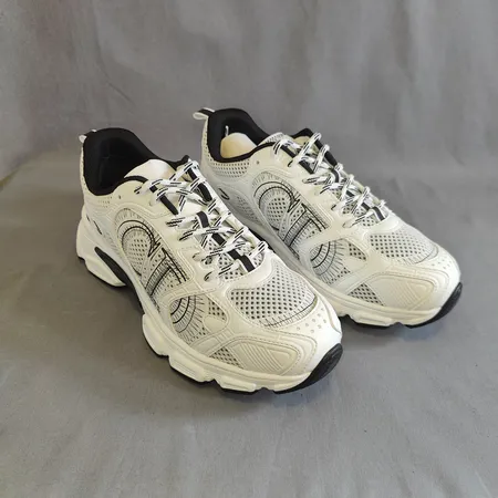 Skor, Dior Chrono Sneakers 900D, storlek 39, nyskick, dustbag, kartong, kvitto Selfridges & Co 2024, påse