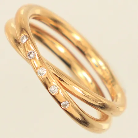Ring med diamanter 5x ca 0,01ct, stl 17¼, bredd 5mm, 18K  Vikt: 7,3 g