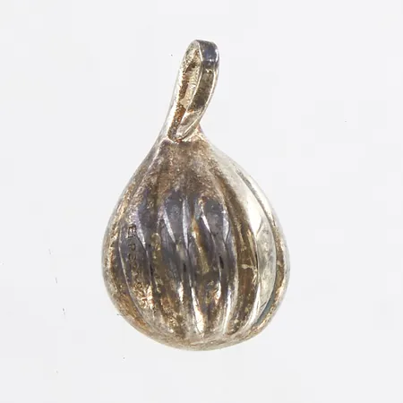 Hänge, 19x12mm, silver 925/1000.  Vikt: 4,3 g