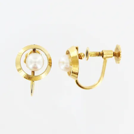 Ett par örhängen, pärlor Ø4mm, 13mm, Ø9mm, skruvfäste, 18K.  Vikt: 2,2 g