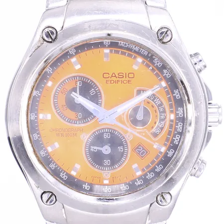 Herrur Casio Edifice, Ø40mm, quartz, dag/datum, kronograf, ref EF-507, cal 4358, påtagligt slitage, repigt glas, går ej troligen batteribyte, inga tillbehör Skickas med paket.