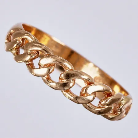 Ring Pansar, stl ca 17¼, bredd ca 4mm, Guldvaruaktiebolaget G. Dahlgren & Co Ab, år 1983, 18K  Vikt: 2,7 g