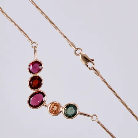 Collier med ametist, granat, citrin samt turmalin, längd: ca 46,5cm, bredd: ca 1mm, 14K Vikt: 11,7 g