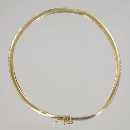 Armring defekt, 18K Vikt: 5,3 g
