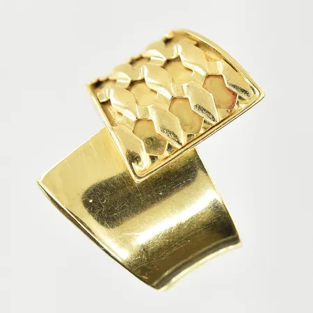 Ring, stl 19, bredd 5-22 mm, 18K. Vikt: 4,8 g
