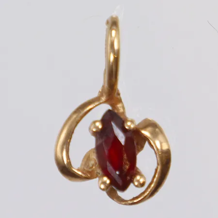 Hänge med röd sten 8x13mm inklusive hängöglan troligen BEH (Bengt Hallberg) 18K Vikt: 0,6 g
