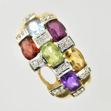 Ring med diamanter och färgstenar, stl 17½, bredd 2-11 mm, en sten saknas, Guldfynd, 18K. Vikt: 5,7 g
