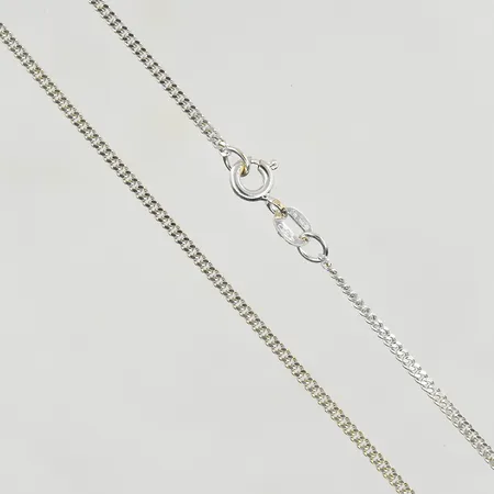 Kedja Pansar, längd 92½ cm, bredd 1 mm, vitguld, 18K. Vikt: 8,7 g