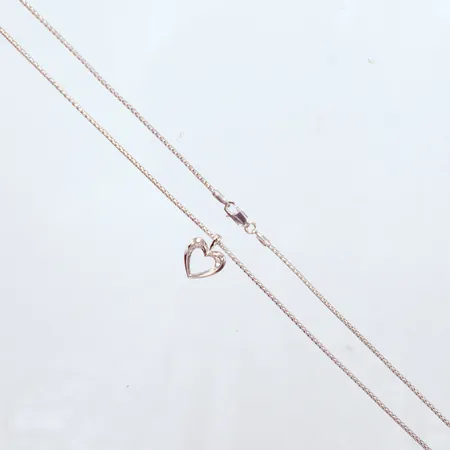Kedja 45cm , vitguld, bredd:1,3mm, Hänge hjärta 14 x 11mm, 18K Vikt: 3,7 g