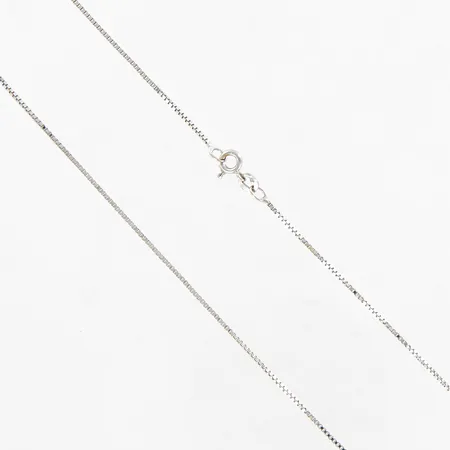 Kedja, Venezia, 38cm, bredd 1mm, vitguld, lås behöver justeras, 18K.  Vikt: 3 g