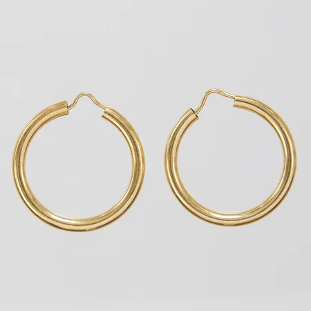 Ett par örhängen creoler, Ø 20mm, bredd 2,5mm, 14K Vikt: 1,7 g