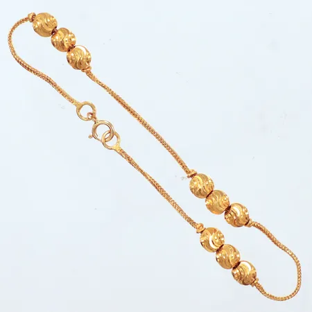 Armband, längd 18cm, kulor Ø5,1mm, 21K Vikt: 3,7 g