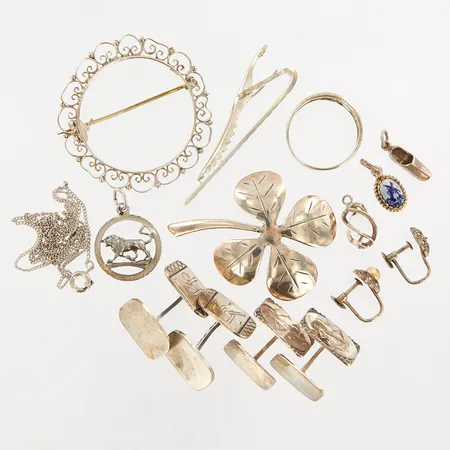 Diverse silversmycke, defekter, silver 830-925/1000 Vikt: 40,3 g