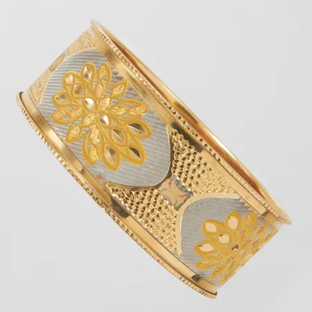 Armring, tvåfärgad, mönsterdekor, Ø 62mm, bredd 24,5mm, 18K Vikt: 20,6 g