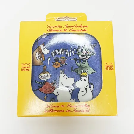Väggfat Mumin, ca 12,5cm x 12,5cm, Arabia Finland, Dansen, Tove Jansson, original kartong, porslin. 