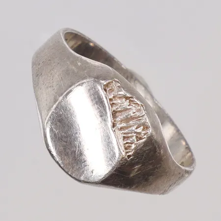 Klackring mönstrad stl 19 bredd 3-11mm GFAB silver 925/1000 Vikt: 3,5 g