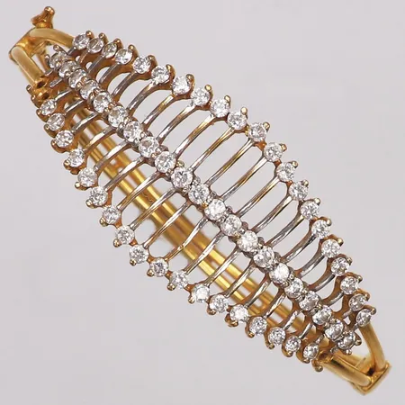 Armring, vita stenar, Ø60mm, bredd 4-23mm, missfärgad, saknar stenar, 22K Vikt: 19 g