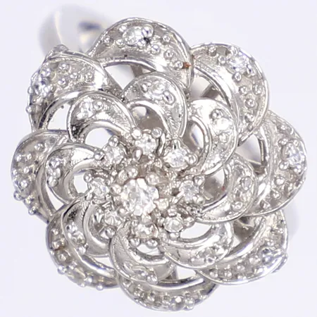 Ring med vita stenar, stl 17½, bredd 2-19mm, silver 925/1000 Vikt: 5,8 g