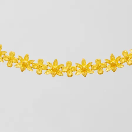 Collier, blommor, längd ca 40,5cm, bredd 8mm, 23K Vikt: 38,8 g